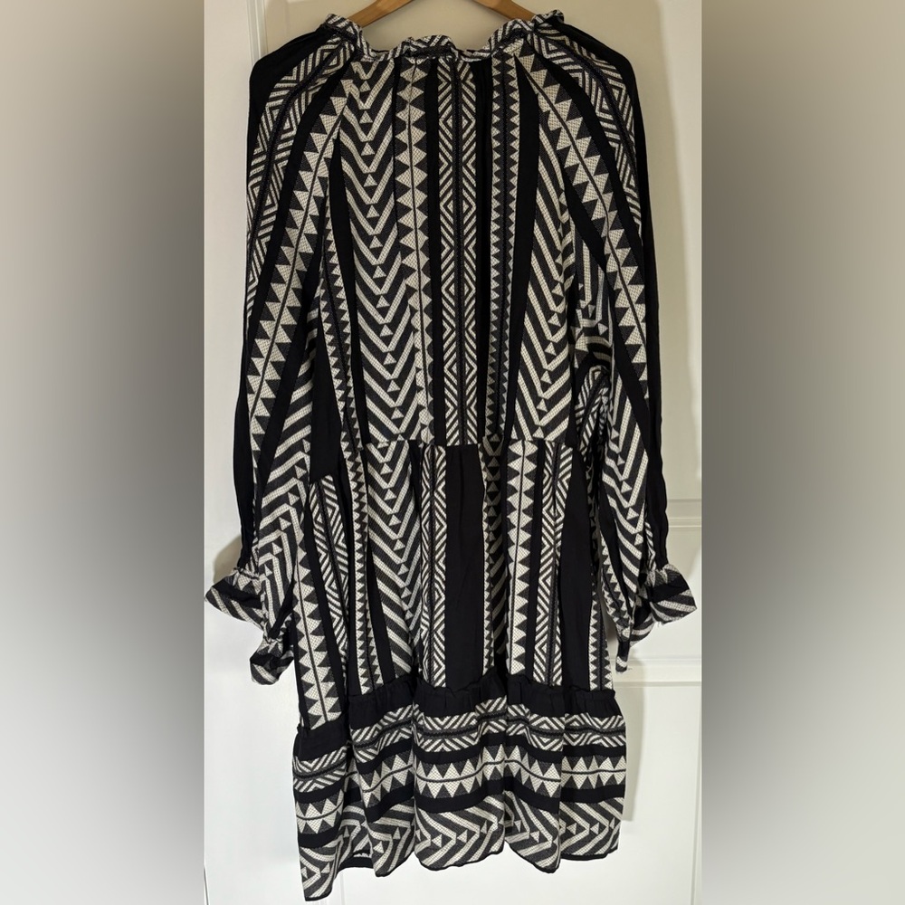 Maeve Monochrome Geometric Long Sleeve Dress - Picture 4 of 16